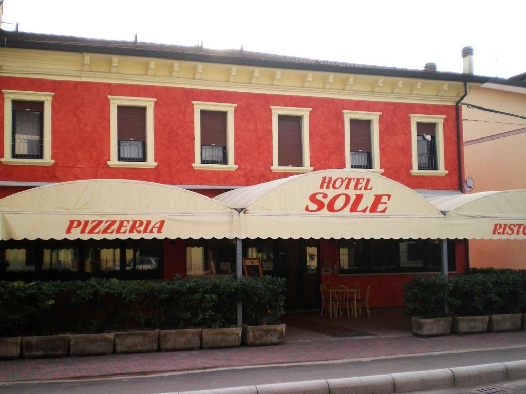 Albergo Pizzeria Sole San Giovanni Lupatoto Bagian luar foto
